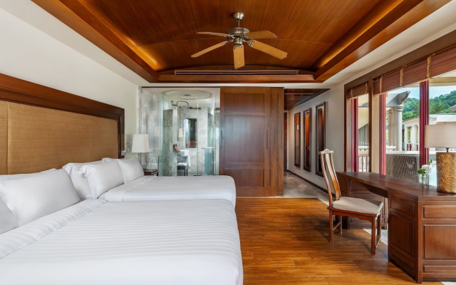 Отель Centara Grand Beach Resort Phuket 