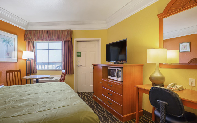 Quality Inn & Suites Galveston - Beachfront