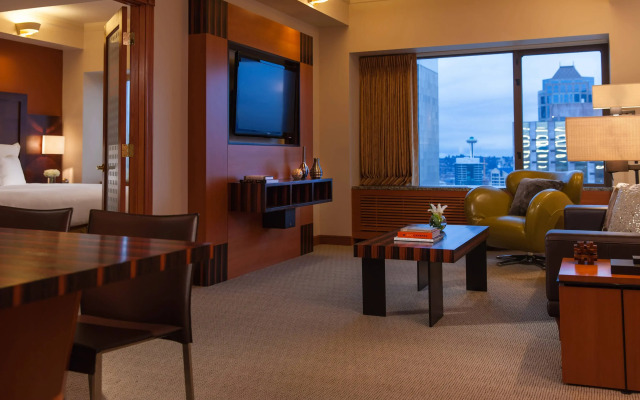 Renaissance Seattle Hotel