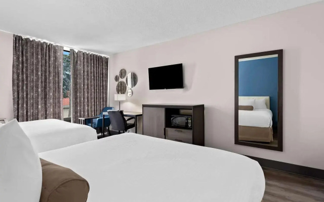 SureStay Plus by Best Western Windsor