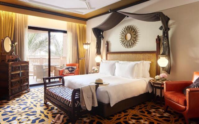 Jumeirah Al Qasr Dubai Hotel
