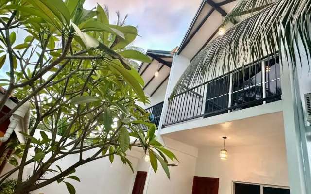 Thoddoo Island Life Guest House
