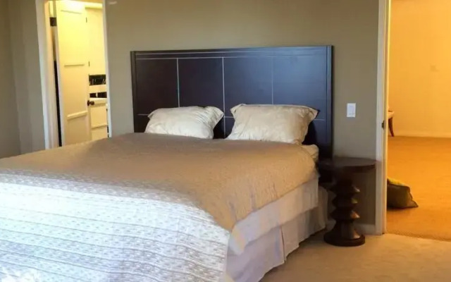 Private Bungalow at 5 Star Resort 2 Rooms Suite