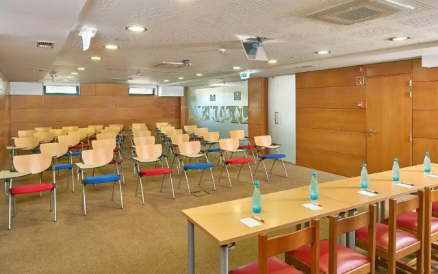 Oceanus Aparthotel