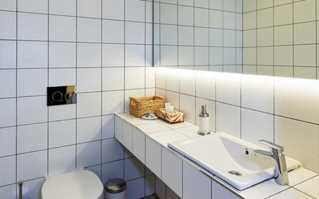 Twin Cities Melbourne Hostel