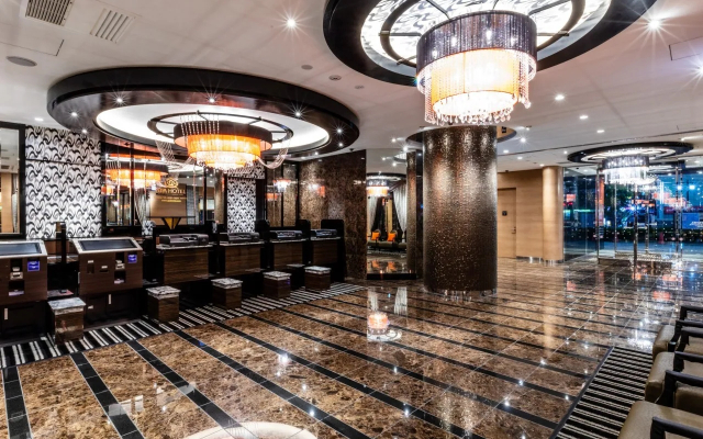 Apa Hotel Higashi Shinjuku Kabukicho Tower
