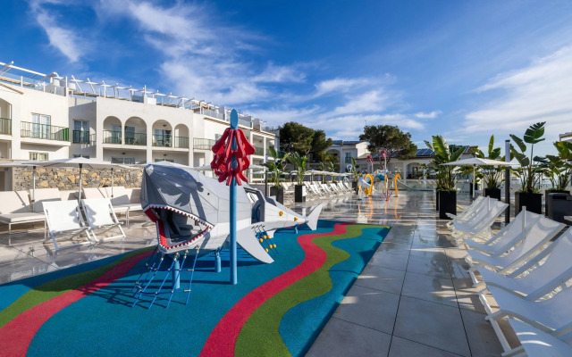 VIVA Cala Mesquida Resort & Spa