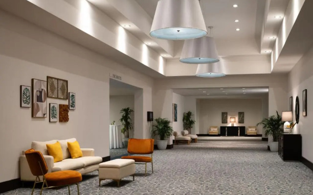 Renaissance Orlando Resort – Disney Springs® Area