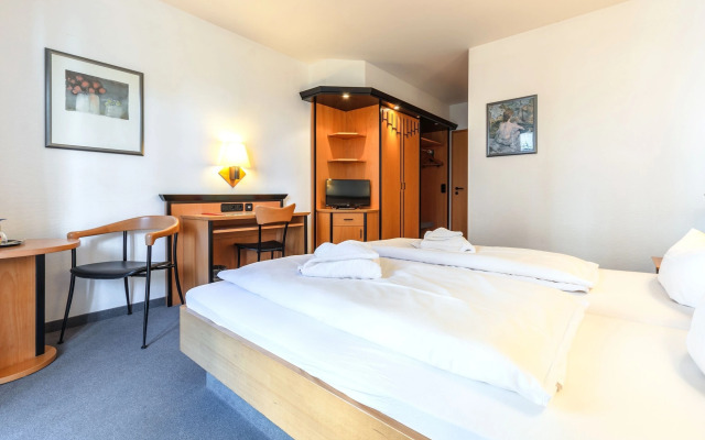 Hotel Rügenschmiede vis a vis Hiddensee