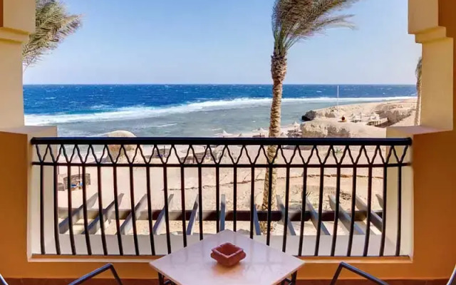 Jaz Samaya Resort