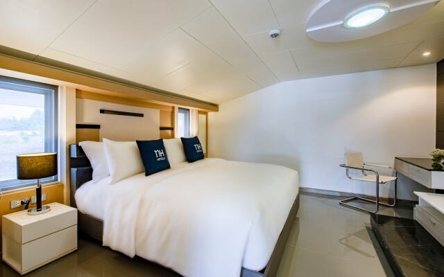 NH Boat Lagoon Phuket Resort