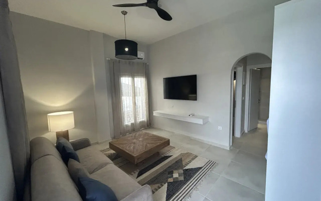 Bios Santorini Vegan - Vegetarian Boutique Hotel 