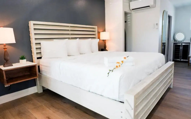 Ivory Sands Beach Suites