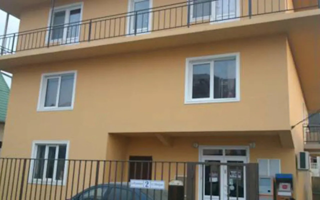 Anzhelika Guest House