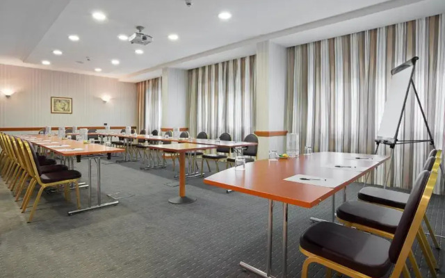 Belstay Milano Assago Hotel