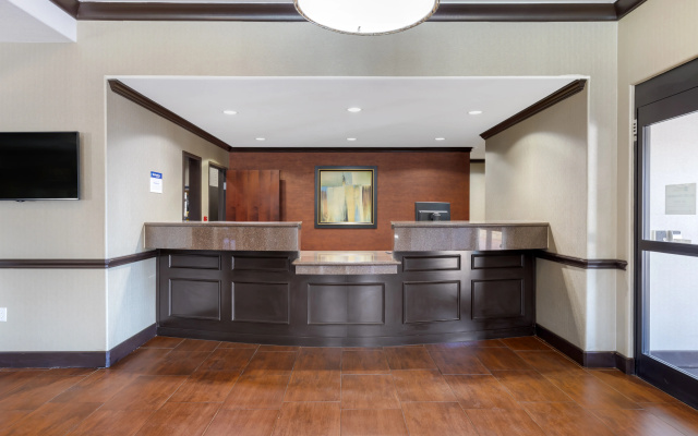 Best Western Plus Classic Inn & Suites