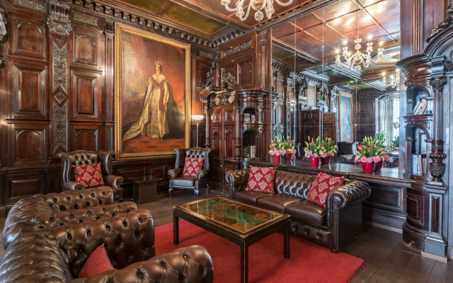 Grand Royale Hyde Park