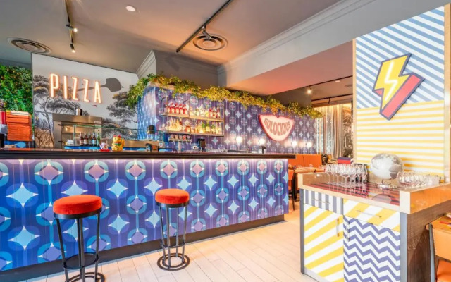 Отель Leonardo Hotel Milan City Center