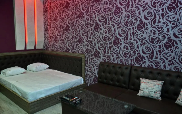 Season hotel