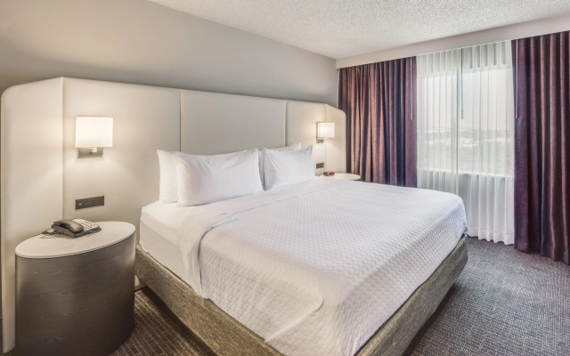 Отель The Lamar