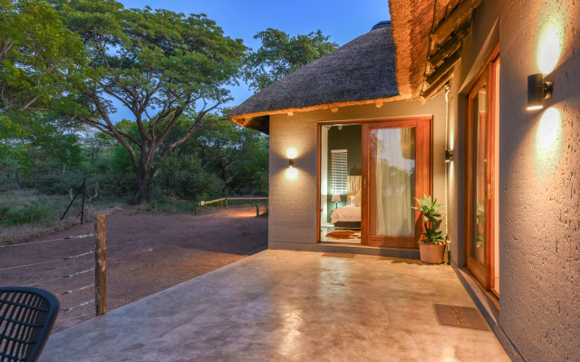 Mziki Safari Lodge