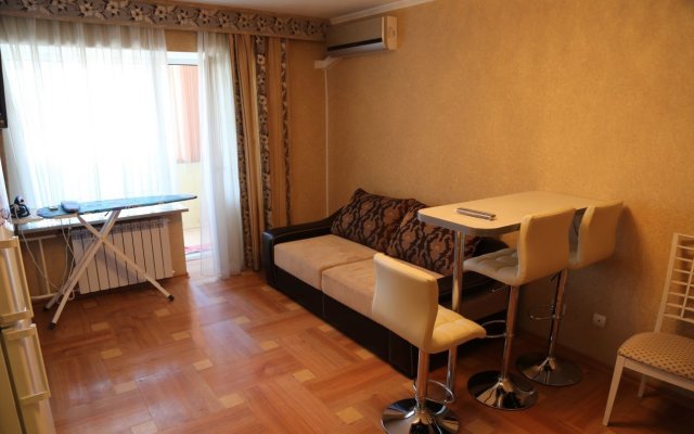 Apartment on 50 Let Oktyabrya