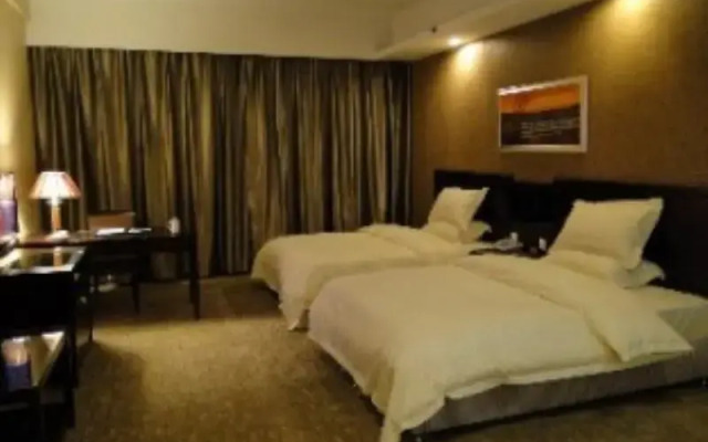 Jinan Huanlian Lucaihuang Business Hotel