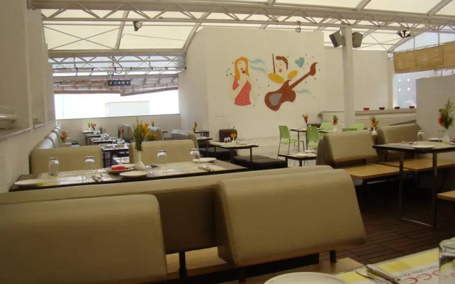 Purple Inn Boutique Hotel