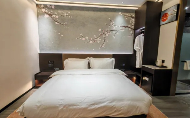Harbin Airport McLaren Hotel (Airport T2 Terminal)