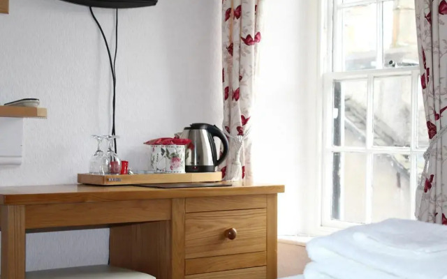 The Bay House Lake View Guest House - Adults Only