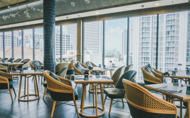 Eleven  Bangkok