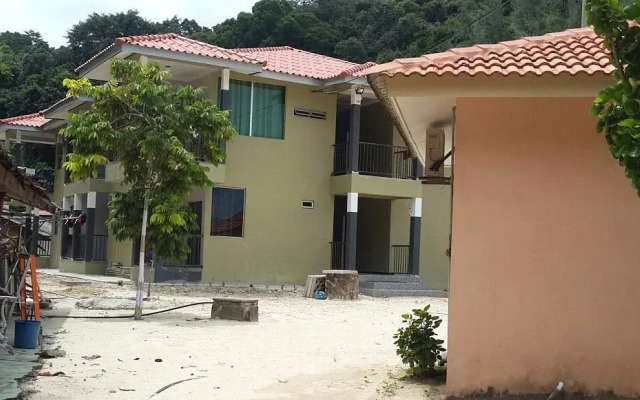 Kapas Coral Beach Resort