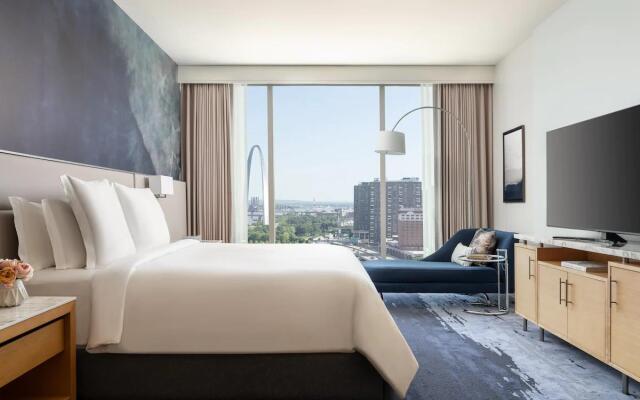 Four Seasons Hotel St Louis