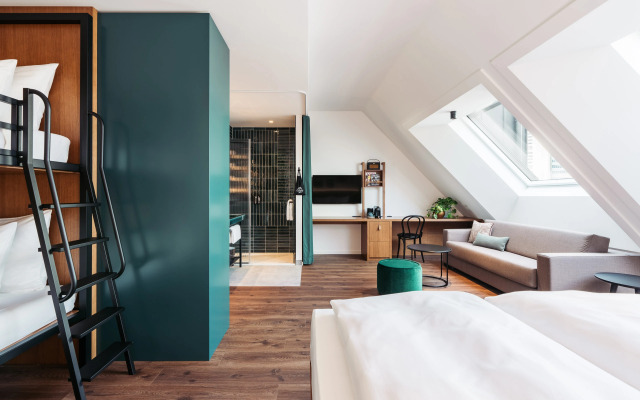 Hotel Schani UNO City