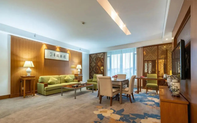 Wan Tsui Tong Riverside Hotel
