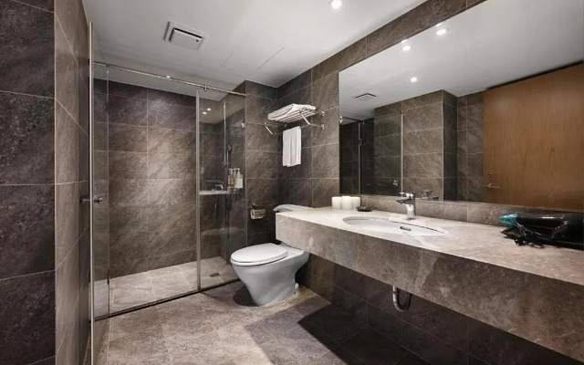 CT Green Bay Hot-Spring Hotel
