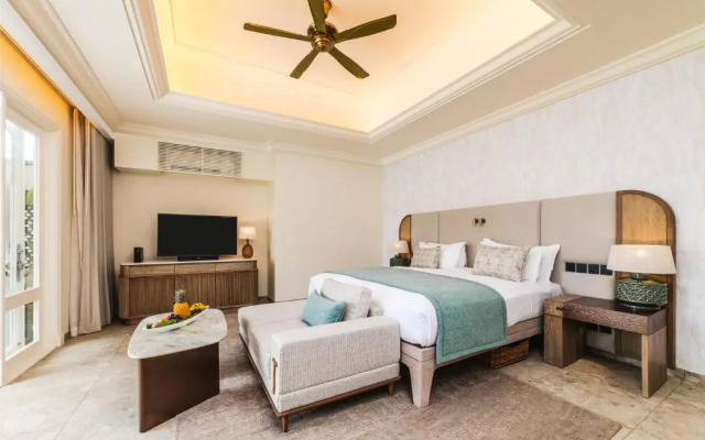 Maradiva Villas Resort & Spa