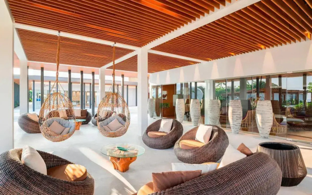 The Westin Maldives Miriandhoo Resort