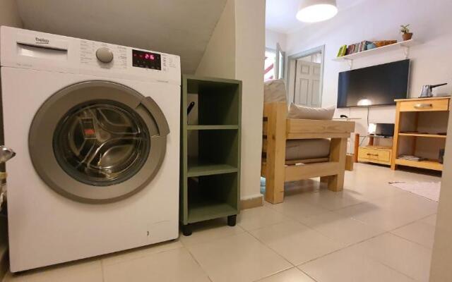A&B Home Hotel