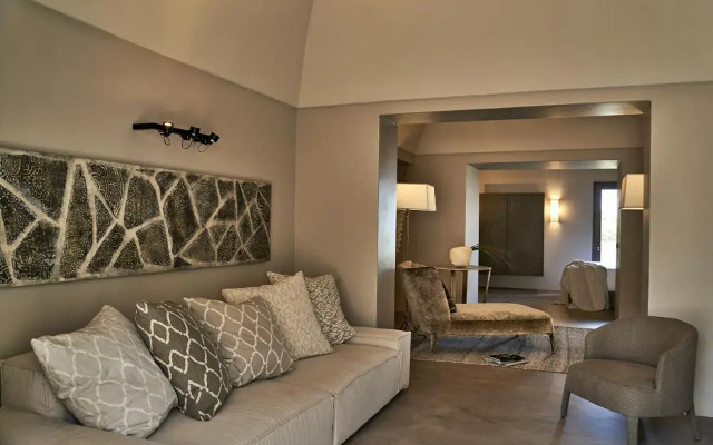 Sikelia Luxury Hotel