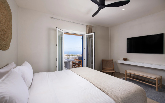 Bios Santorini Vegan - Vegetarian Boutique Hotel 