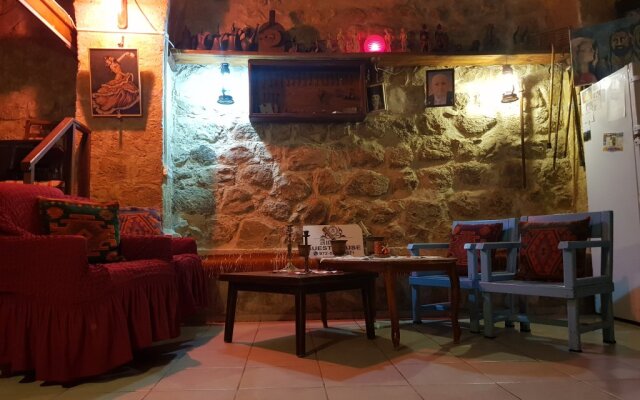 Antique guest house