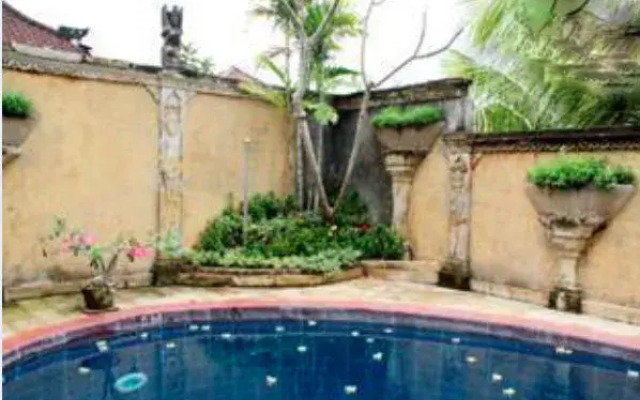 Puri Anggrek Hotel