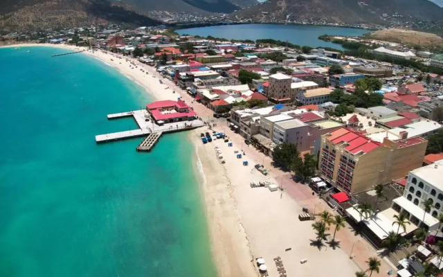 Horizon View Beach Hotel