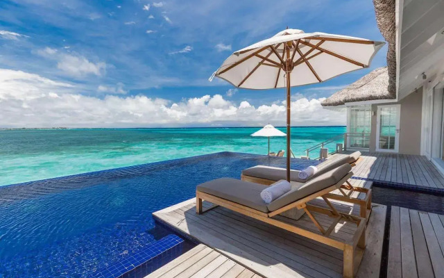 Lux South Ari Atoll Resort