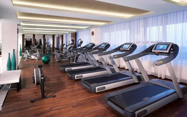 Pullman Dubai Creek City Centre Hotel