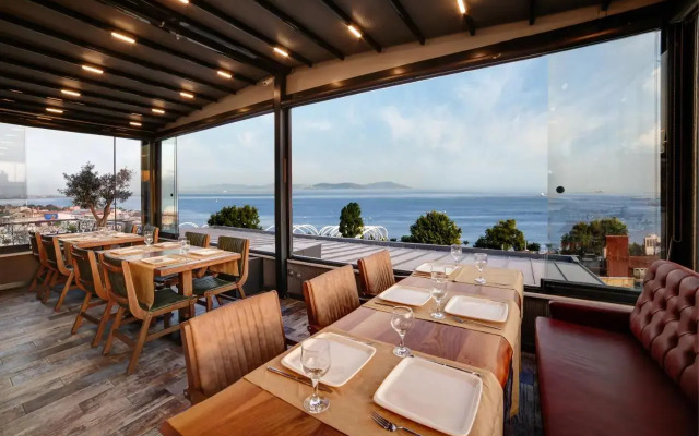 Skalion Hotel