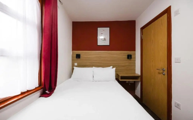 Arinza Hotel, London Ilford