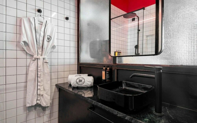 Dave Red Athens Hotel