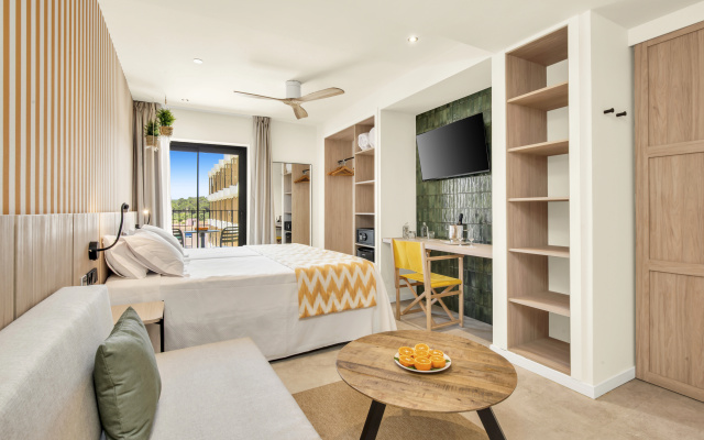 Отель Tangerine by Honne Hotels